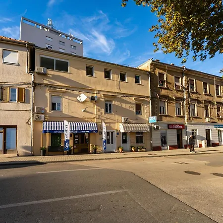 Relja Legacy זאדאר